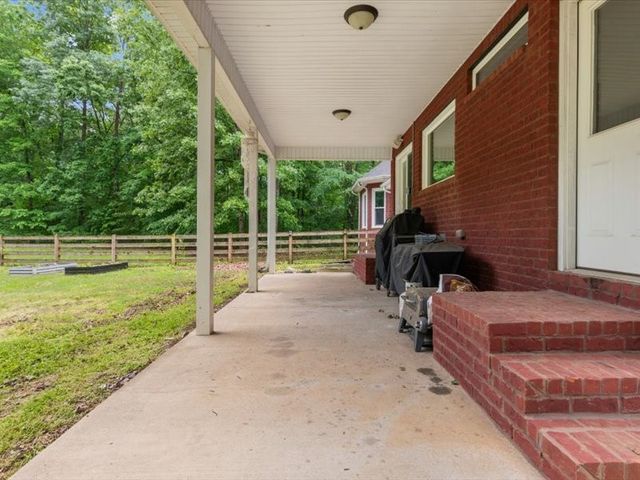 3904 Rowland Rd, Murfreesboro, TN 37128