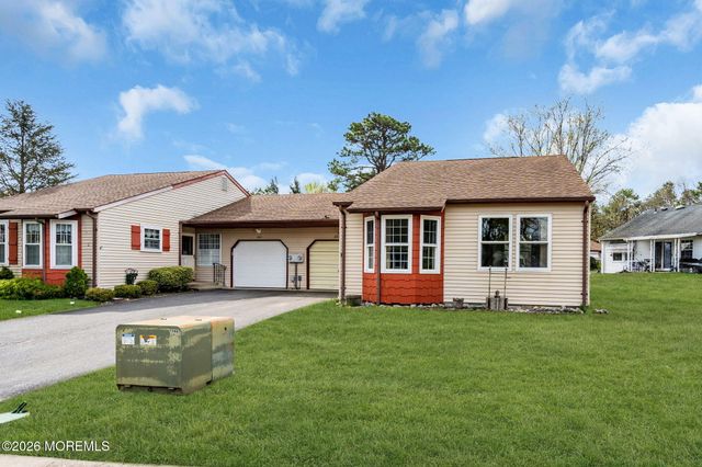 20 Amesbury Road B, Whiting, NJ 08759