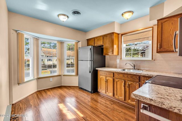 20 Amesbury Road B, Whiting, NJ 08759