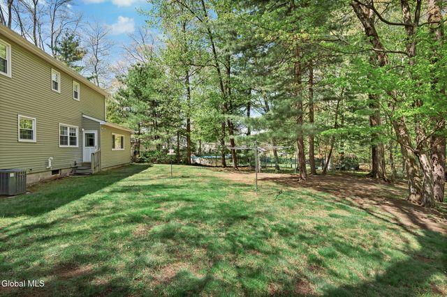 24 Huntwood Drive, Clifton Park, NY 12065