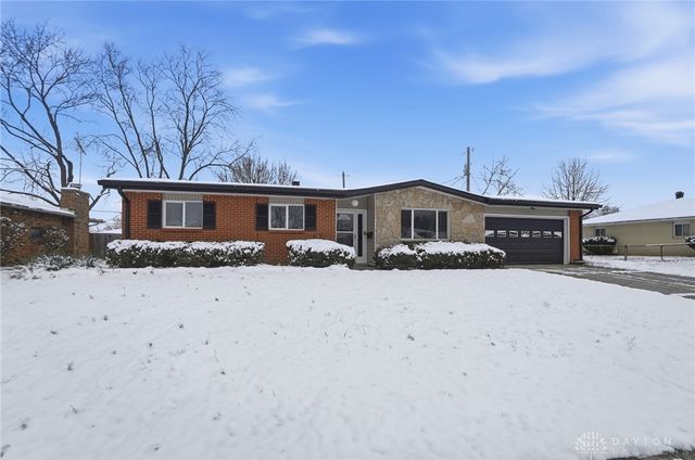 302 Highland Drive, Englewood, OH 45322