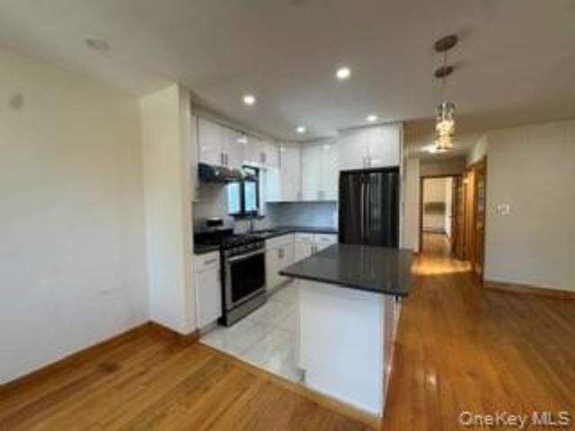 161-34 28th Avenue 3F, Flushing, NY 11358