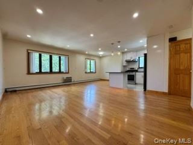 161-34 28th Avenue 3F, Flushing, NY 11358