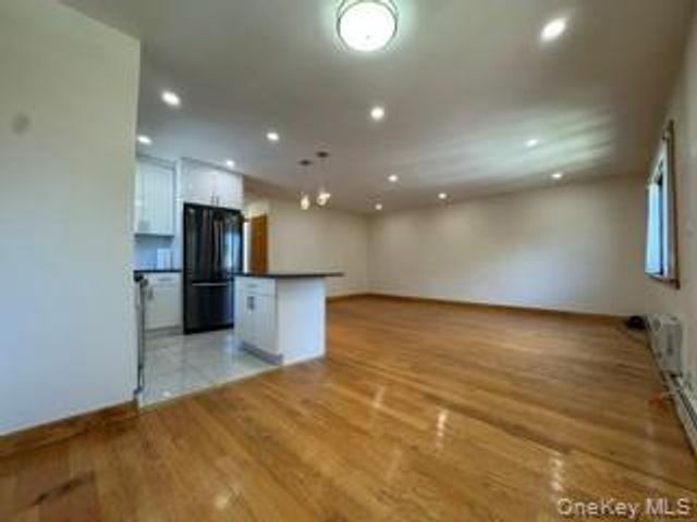 161-34 28th Avenue 3F, Flushing, NY 11358