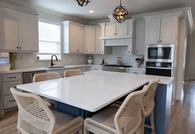 423 N Lost River Drive, Benton, LA 71006