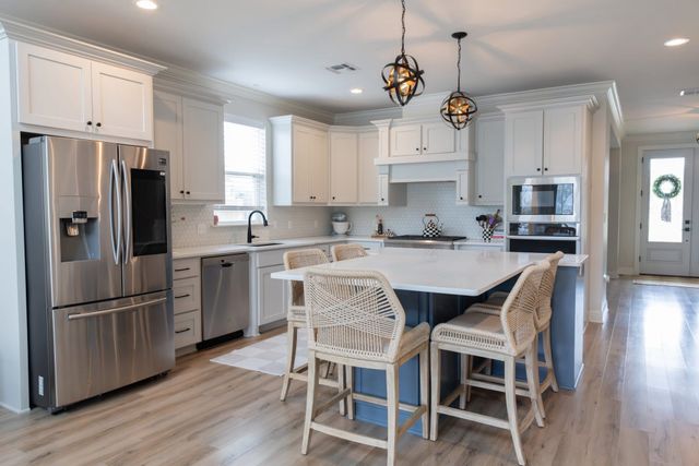 423 N Lost River Drive, Benton, LA 71006