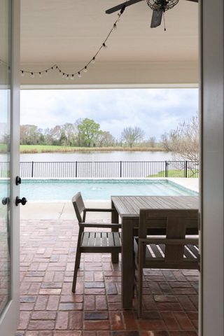 423 N Lost River Drive, Benton, LA 71006