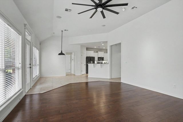 4651 E 144th Place S, Bixby, OK 74008