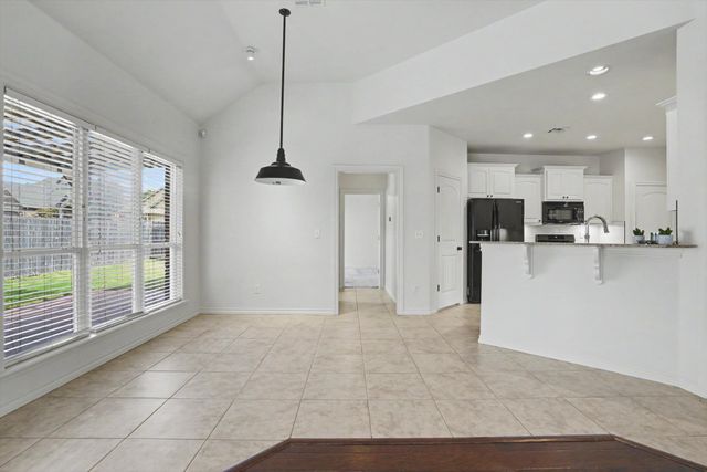 4651 E 144th Place S, Bixby, OK 74008