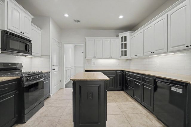 4651 E 144th Place S, Bixby, OK 74008
