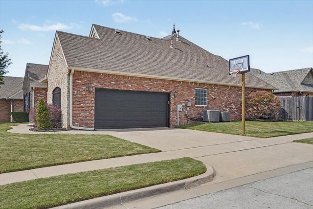 4651 E 144th Place S, Bixby, OK 74008