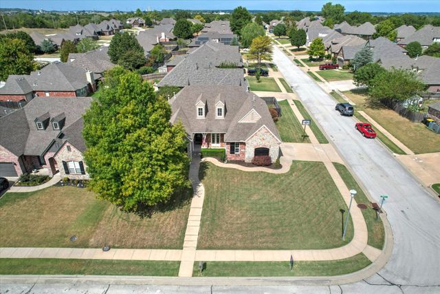 4651 E 144th Place S, Bixby, OK 74008