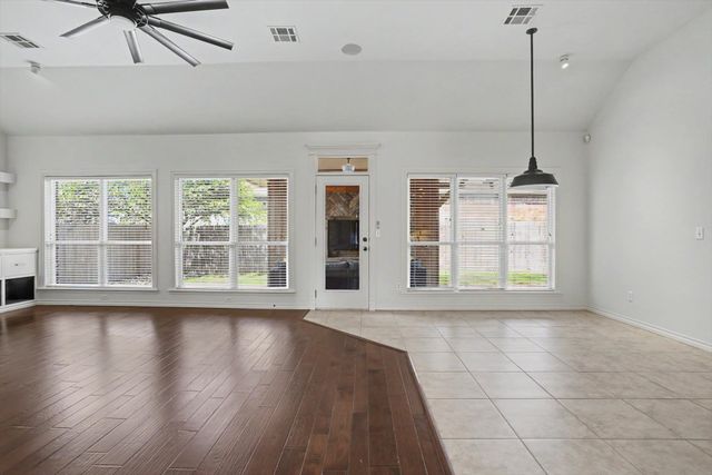 4651 E 144th Place S, Bixby, OK 74008