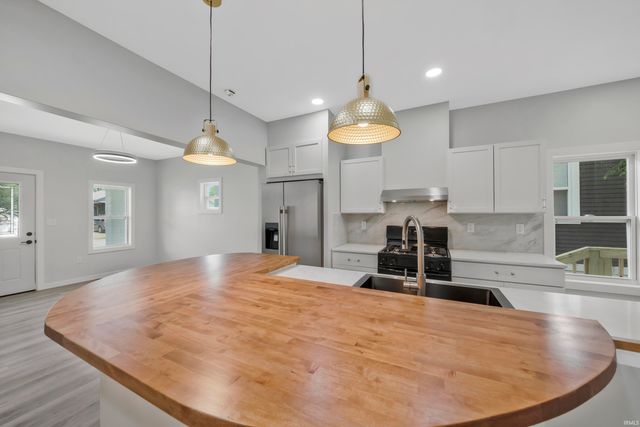 1625 E Indiana Street, Evansville, IN 47711