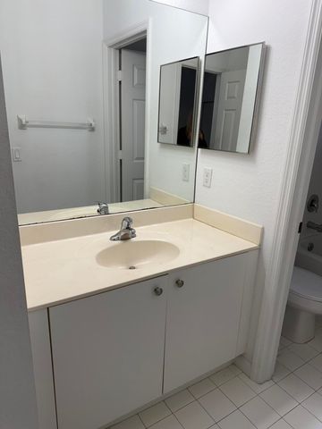 5168 SE Mariner Garden Circle, Stuart, FL 34997