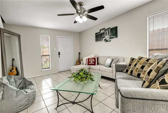 1516 Hawk Tree Drive C, College Station, TX 77845