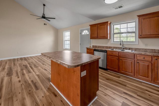 151 Newport Lane, Berea, KY 40403