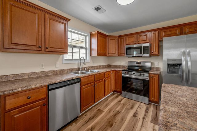 151 Newport Lane, Berea, KY 40403