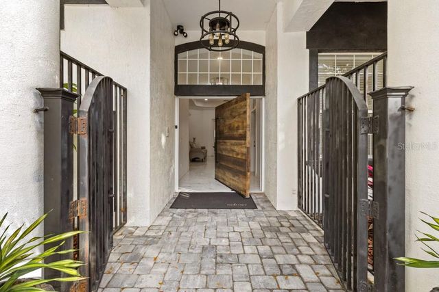 9229 WICKHAM WAY, Orlando, FL 32836