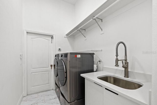 9229 WICKHAM WAY, Orlando, FL 32836