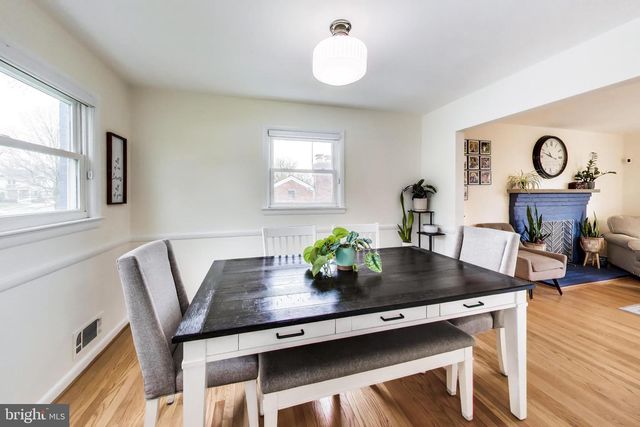 2319 N ROOSEVELT ST, Arlington, VA 22205