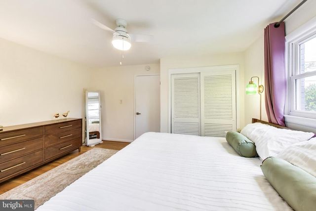 2319 N ROOSEVELT ST, Arlington, VA 22205