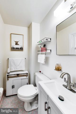 2319 N ROOSEVELT ST, Arlington, VA 22205