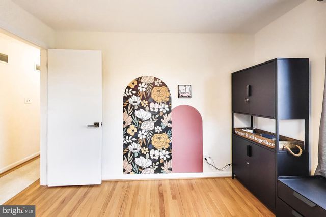 2319 N ROOSEVELT ST, Arlington, VA 22205