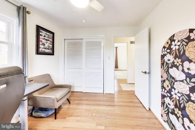 2319 N ROOSEVELT ST, Arlington, VA 22205