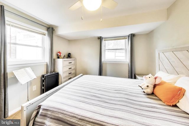 2319 N ROOSEVELT ST, Arlington, VA 22205