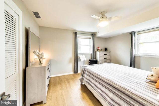 2319 N ROOSEVELT ST, Arlington, VA 22205