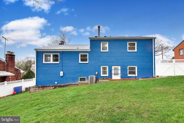 2319 N ROOSEVELT ST, Arlington, VA 22205