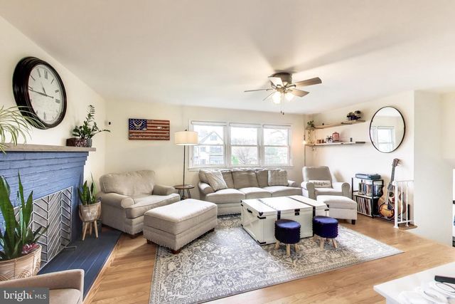 2319 N ROOSEVELT ST, Arlington, VA 22205