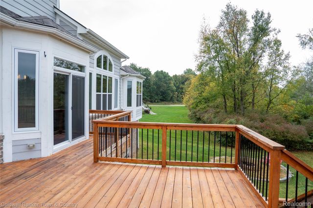 329 Baintree Boulevard, Brighton, MI 48114