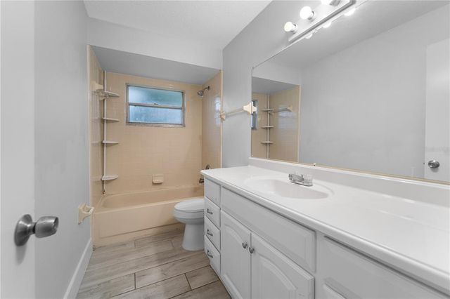6261 SILVER GLEN COURT, Orlando, FL 32819