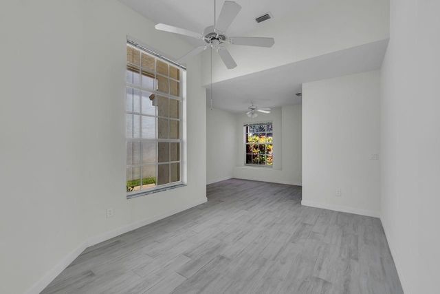 7665 NW 71st Ter, Parkland, FL 33067