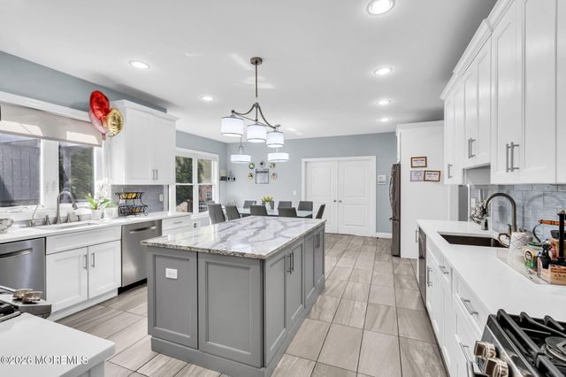 1020 Netherwood Drive, Lakewood, NJ 08701