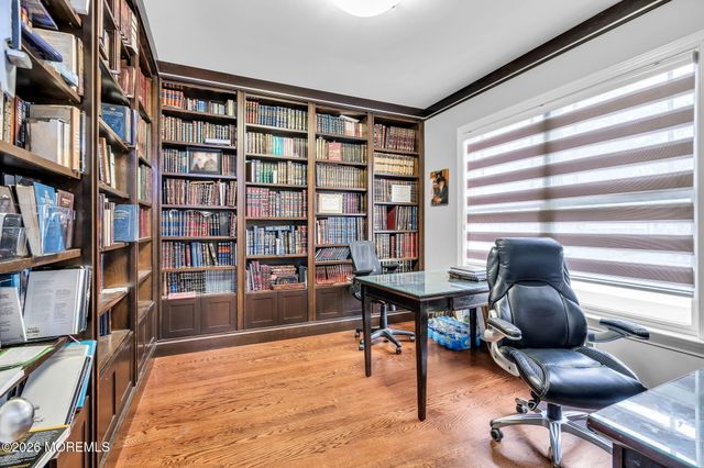 1020 Netherwood Drive, Lakewood, NJ 08701