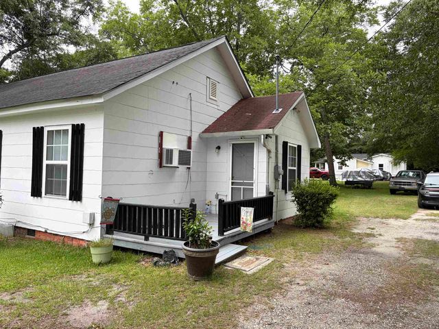 115 Floyd St., Mullins, SC 29574