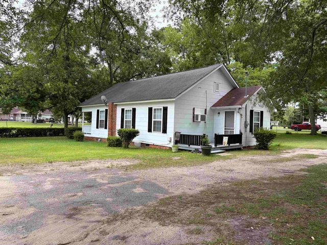 115 Floyd St., Mullins, SC 29574