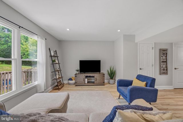 7110 MARBURY CT, District Heights, MD 20747