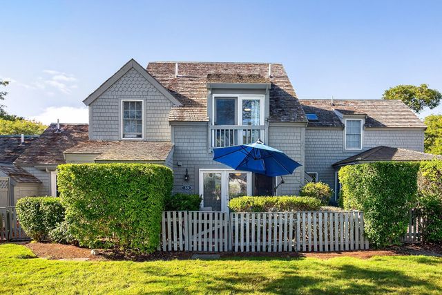 33 Landmark Avenue, Mashpee, MA 02649
