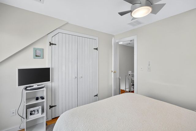 33 Landmark Avenue, Mashpee, MA 02649