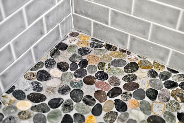 33 Landmark Avenue, Mashpee, MA 02649