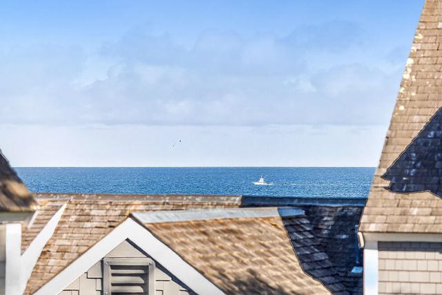 33 Landmark Avenue, Mashpee, MA 02649