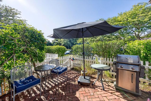 33 Landmark Avenue, Mashpee, MA 02649