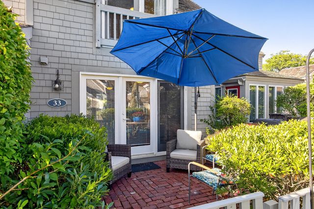 33 Landmark Avenue, Mashpee, MA 02649