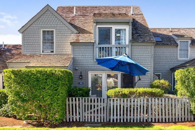 33 Landmark Avenue, Mashpee, MA 02649