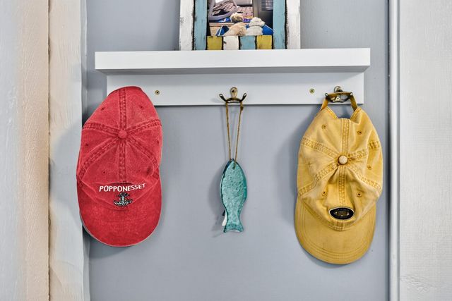 33 Landmark Avenue, Mashpee, MA 02649