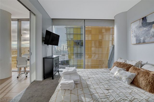 3722 Las Vegas Boulevard 811, Las Vegas, NV 89158